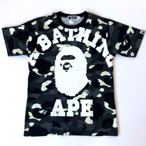 HP🎉NWOT BAPE 1st Glow in Dark Camo College Tee S